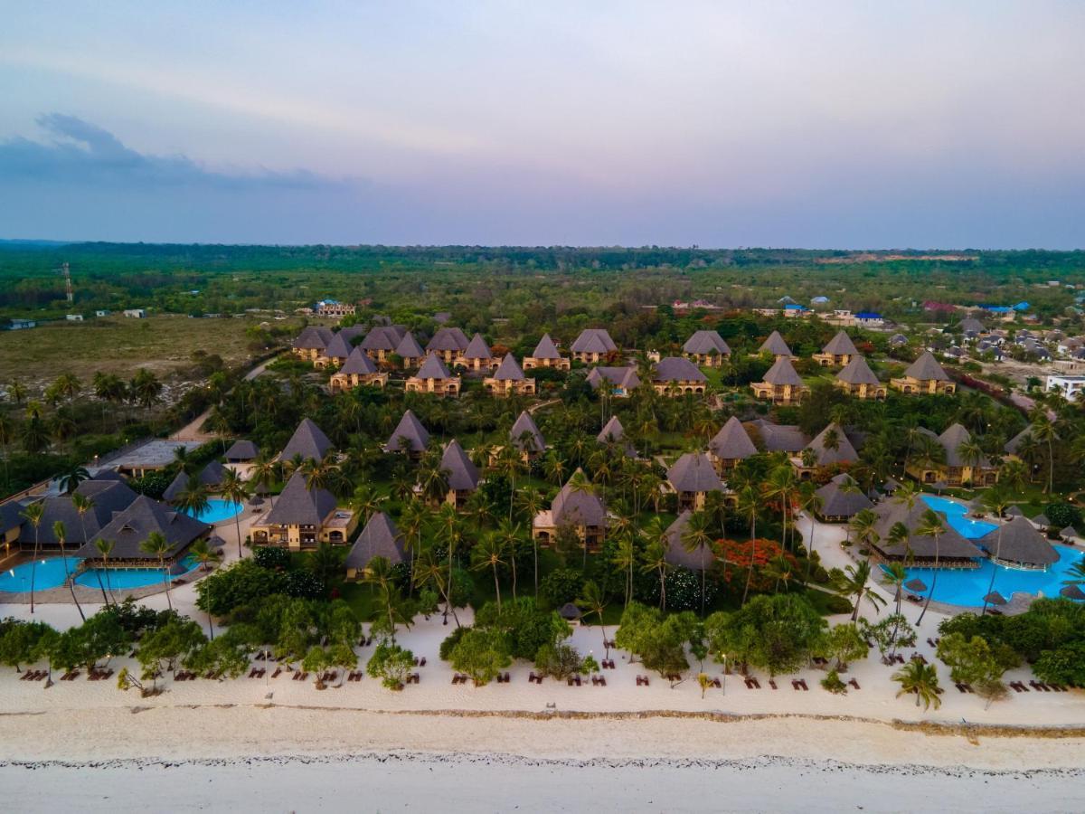 Neptune Pwani Resort&spa - Resort