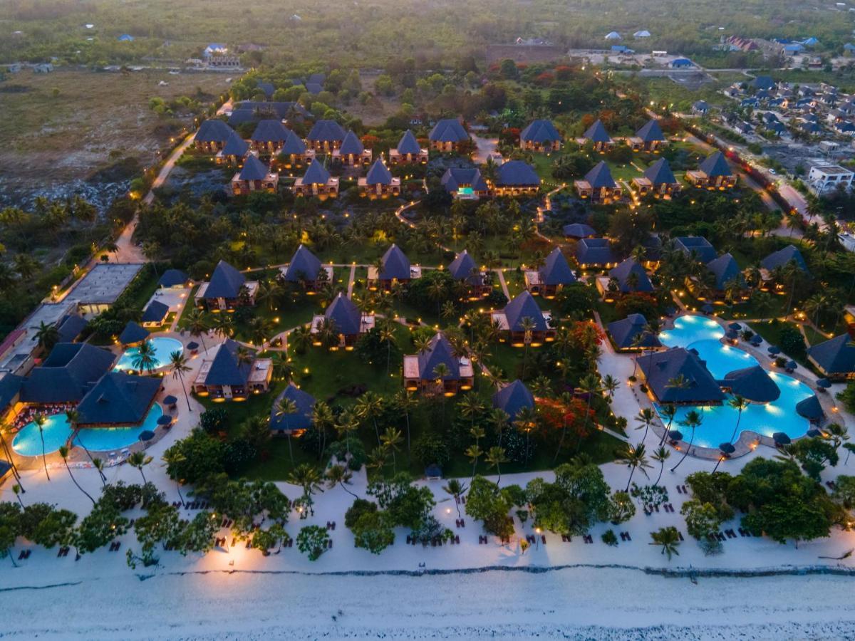 Neptune Pwani Resort&spa - Resort
